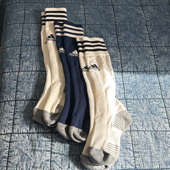 Adidas Copa Soccer Cleats (Size 6.5 youth), socks & shin guards! Youth /Unisex - Picture 5 of 9